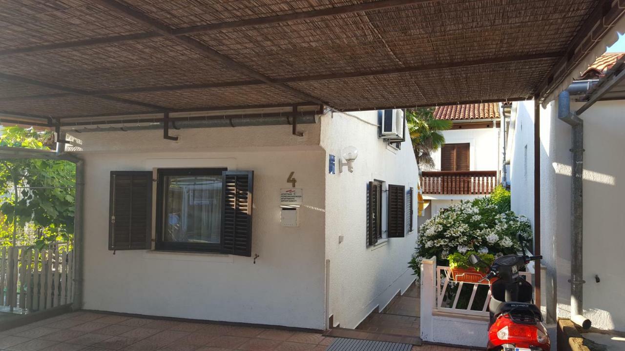 Apartman Meli Poreč Exterior foto